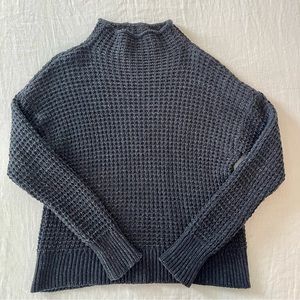 American Eagle mock neck sweater size S